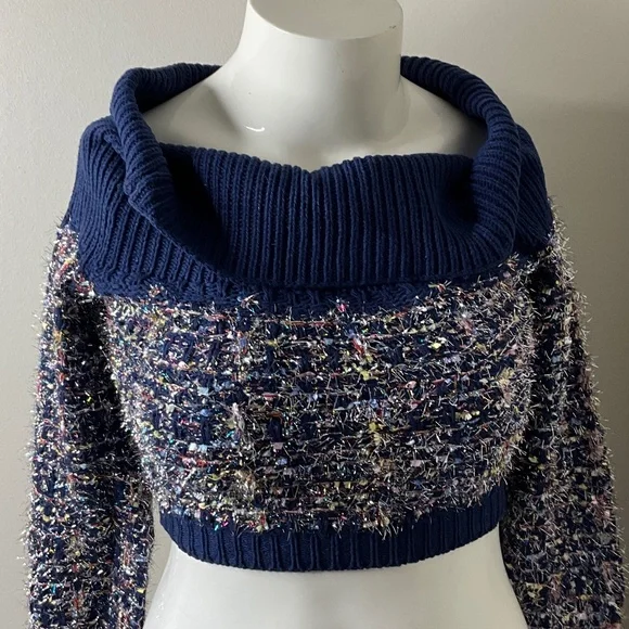 Two piece off the shoulder crop knit sweater short set. - Picture 1 of 7